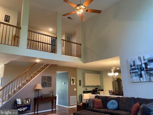 500 Rosemary Ln, Purcellville VA  20132-3274 exterior