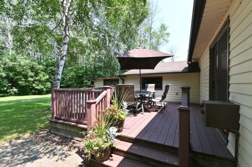 1524 El Rancho Dr, Thiensville WI  53092-5623 exterior