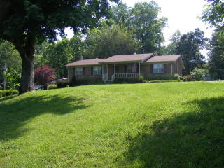 2255 Flatwoods Rd, Camden, TN 38320-6237