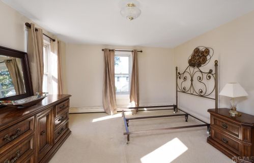 162 Prigmore St, East Brunswick NJ  08816-3176 exterior