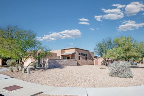 6510 Winter Valley Way, Tucson, AZ 85757-6973