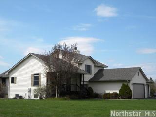 542 Trillium Ln, Hudson WI  54016-8243 exterior