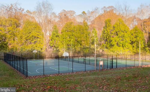 12900 Verrey Ct, Spotsylvania VA  22551-8009 exterior