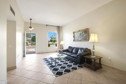 13448 100 Ave, Sun City AZ  85351-2854 exterior