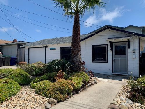 228 12th St, Pismo Beach, CA 93433-2132