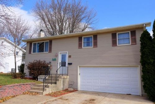 1704 9th Ave, Spencer, IA 51301-4612