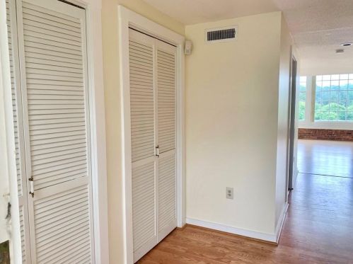 40 Web Ave, North Kingstown RI  02852-6822 exterior