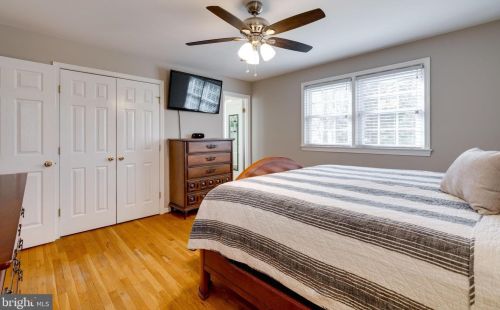 6614 Huntsman Blvd, Springfield VA 22152-2621 exterior