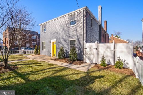 1718 29th St, Washington, DC 20020-6449