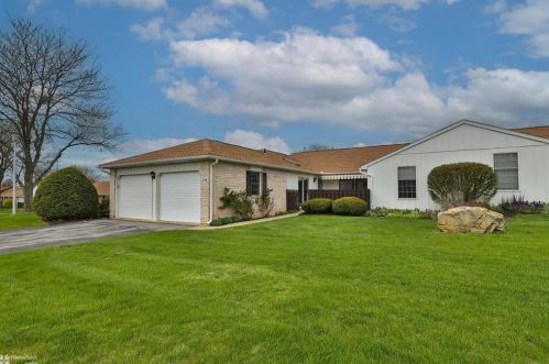 5759 Burning Tree Ln, Macungie, PA 18062-8701