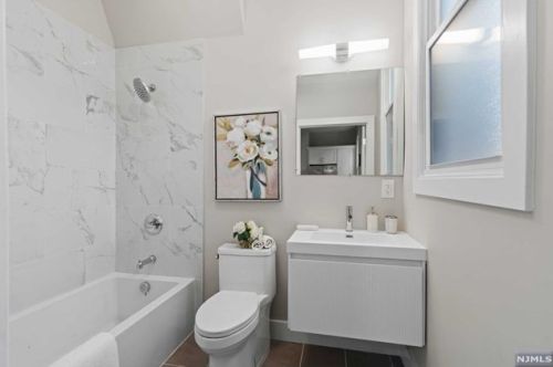 410 26th St, Union City NJ  07087-4511 exterior