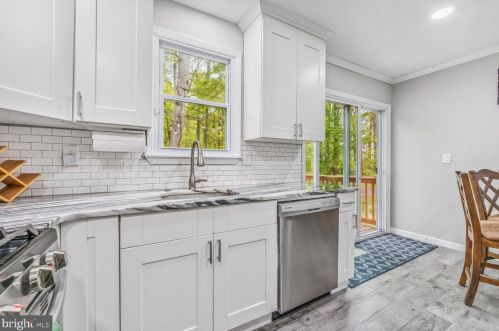 1900 Hedding Rd, Columbus NJ  08022-2067 exterior