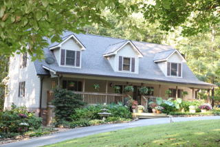 4242 Log Cabin Ln, Cookeville, TN 38506-9065