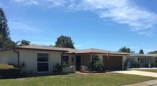 3200 Domino Dr, Tarpon Springs, FL 34691-4709