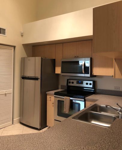 217 Villa Cir, Boynton Beach FL  33435-8905 exterior