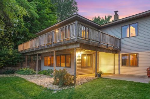 19559 Ivanhoe Cir, Faribault, MN 55021-7547
