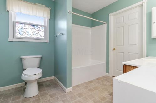 136 Prospect Ave, Bellefontaine OH  43311-1518 exterior