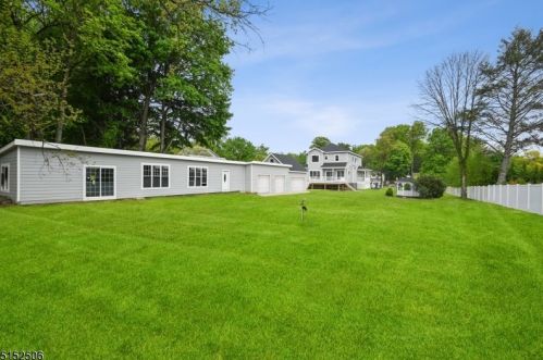 2020 Lamberts Mill Rd, Scotch Plains, NJ 07076-4744