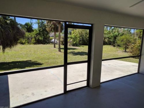 209 Lincoln Ave, Lehigh Acres FL 33936-1454 exterior