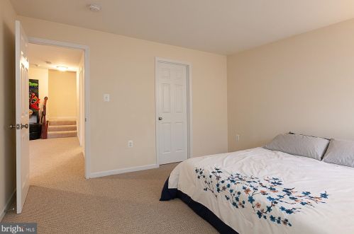 264 Burberry Ln, Charles Town WV  25414-5621 exterior