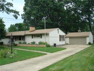 651 Buckwalter Dr, Massillon, OH 44646-3901