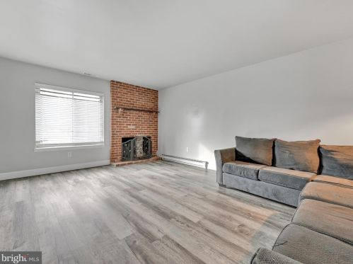 403 Village Rd, Molino, PA 17961-9659