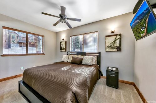 1393 Wildwood Ave, South Lake Tahoe CA  96150-8621 exterior