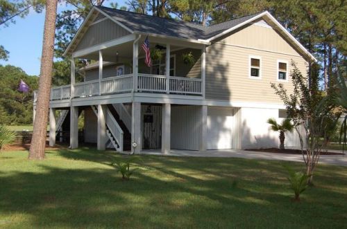 35 Downing Dr, Beaufort, SC 29907-1138
