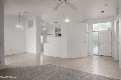 8162 Mesquite Ridge Cir, Tucson, AZ 85710-4258