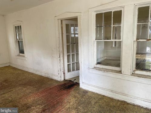 216 Laurel Ave, Camden NJ  08107-2127 exterior