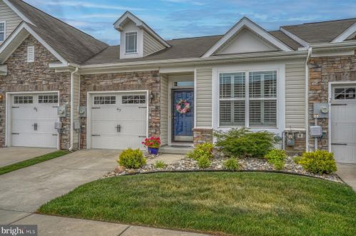 47 Cresthaven Ln, Dover, DE 19901-6455