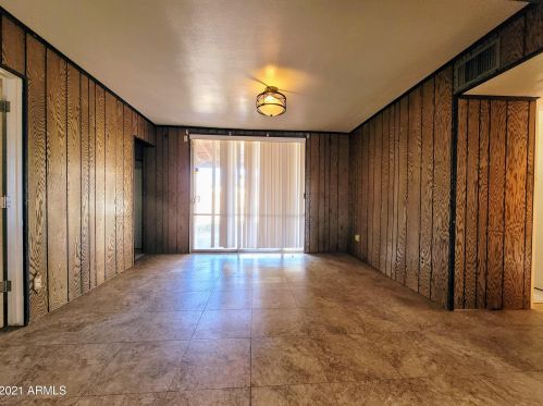 8245 31 Ave, Phoenix AZ 85009-5646 exterior