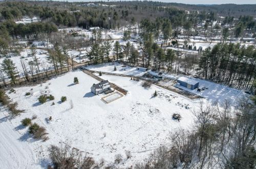 120 River Rd, Allenstown, NH 03275-2358