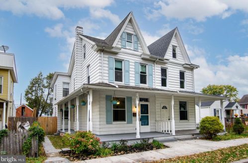 490 Elizabeth St, Highspire, PA 17034-1521
