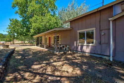 1080 2nd St, Lakeport, CA 95453-4732