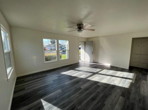 1417 Teresa St, Modesto CA  95350-3951 exterior