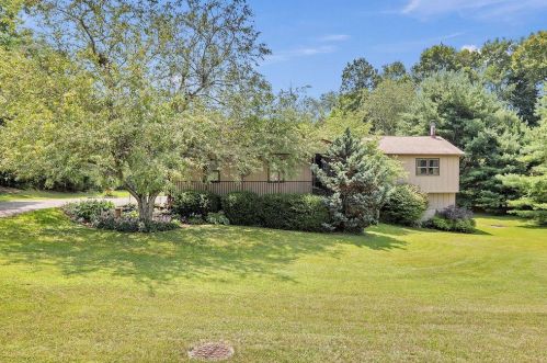 100 Apple Blossom Rd, Pataskala, OH 43062-7824