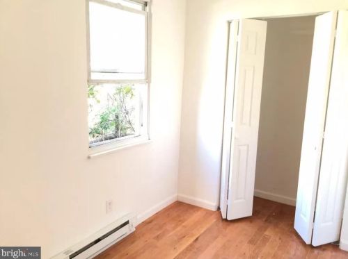 1347 Corlies St, Philadelphia PA  19146-3507 exterior