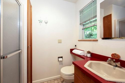 60 Bryant Pond Rd, Tompkins Corners NY  10579-2405 exterior