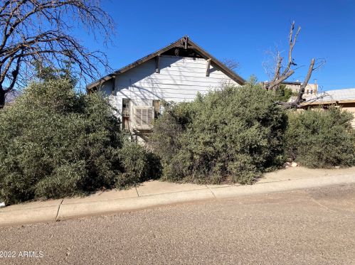 1010 East St, Globe, AZ 85501-1025