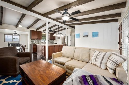 2170 Aamanu St, Pearl City HI  96782-1306 exterior