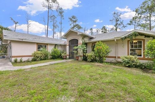 3240 14th Ave, Naples, FL 34120-3503