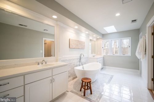 281 Golden Woods Ct, Great Falls VA  22066-4152 exterior