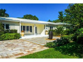 1235 Adams St, Hollywood, FL 33019-1802