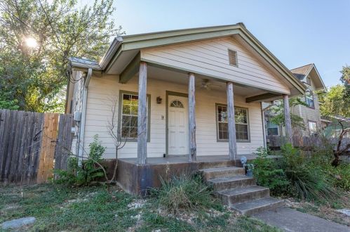 1709 5th St, Austin TX  78704-3412 exterior