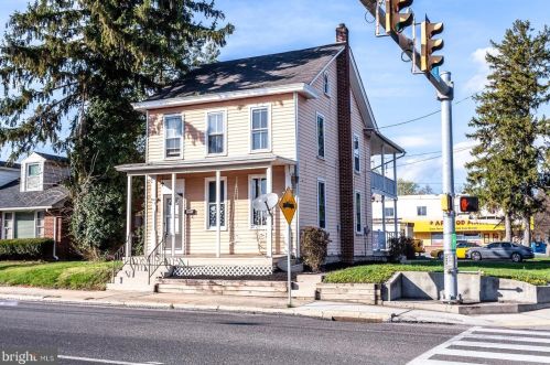 296 2nd St, Highspire, PA 17034-1555