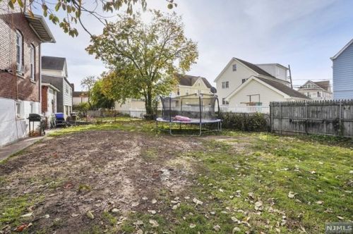 69 Macarthur Ave, Outwater NJ  07026-1520 exterior