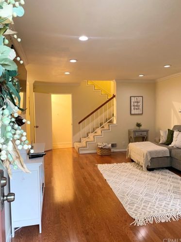 349 Ridge Terrace Ln, Montebello, CA 90640-2063