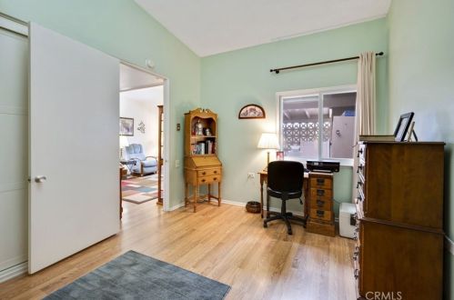 13361 El Dorado Dr, Seal Beach CA  90740-6801 exterior