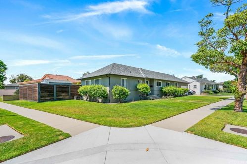 2651 Stanbridge Ave, Long Beach, CA 90815-1232